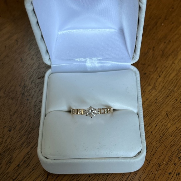 14K Solid Yellow Gold .75 CT Natural Diamond Ring Set Size 6 3/4 - Picture 2 of 8